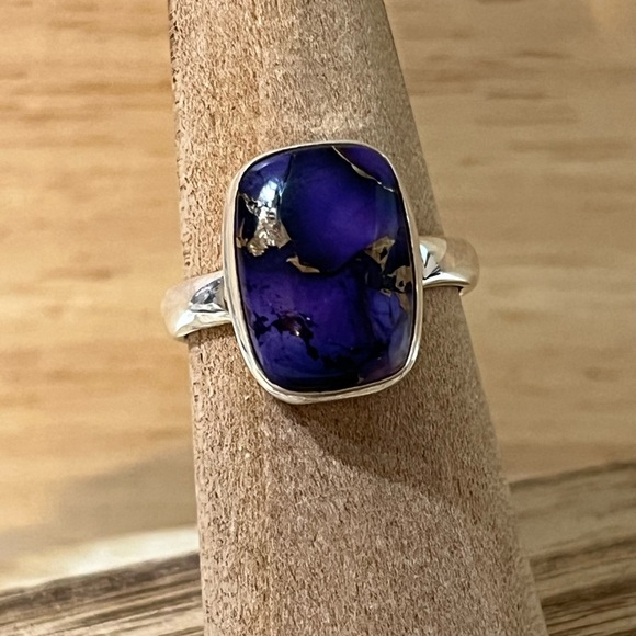 Purple Violet Dahlia Gemstone Solid 925 Sterling Silver Ring Size 7 - Picture 1 of 8
